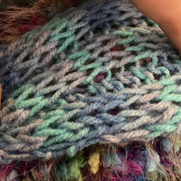 New hand knit long scarf with glittered frilly ends 84” long!! Perfect to wrap - Picture 7 of 7